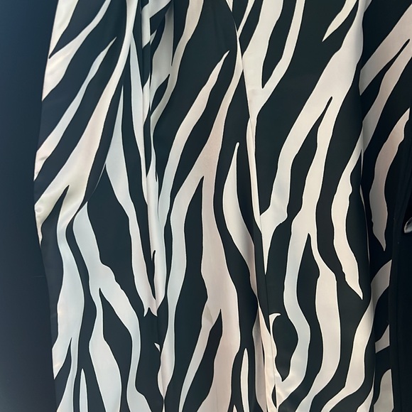Cache contour collection long pea coat style jacket zebra print - Picture 3 of 5